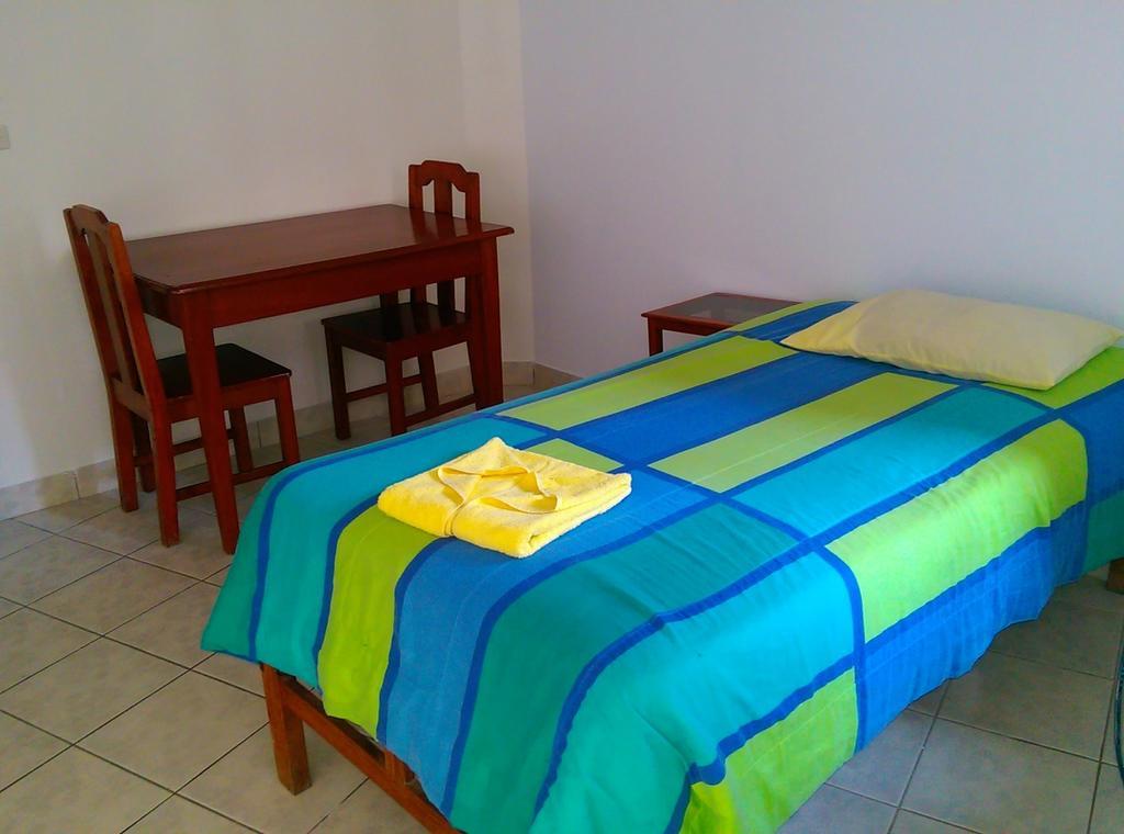 Hostal Naylamp Huanchaco Ruang foto